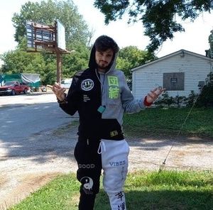 Meet your Posher, Aaron